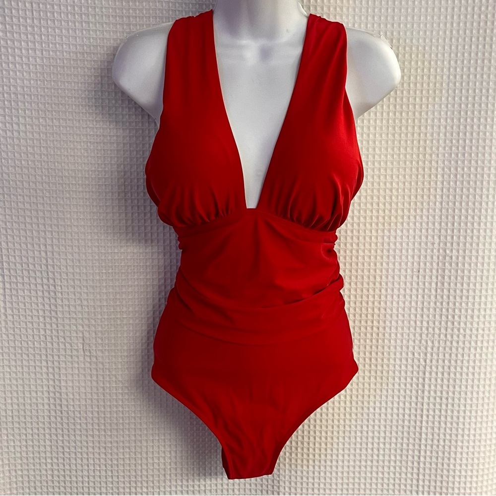 Ladies Red Plunging neck Swimsuit size Large (Unbranded)